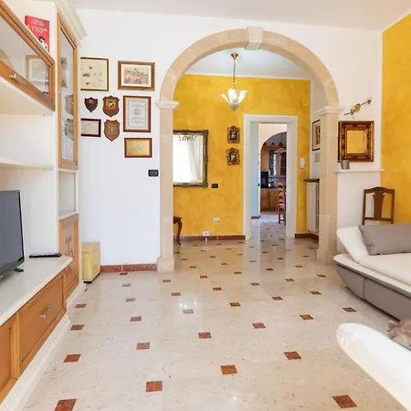 公寓 Casa Girasole 特里卡塞